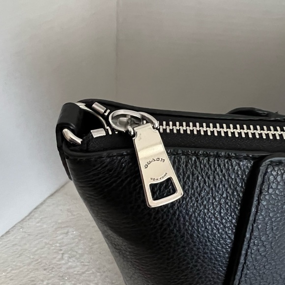 Brand new leather Coach tote bag with crossbody long handle - Picture 6 of 17